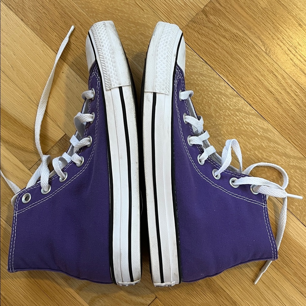 Converse All Star electric purple chuck taylor  High-Tops size 6 men’s